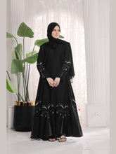 Sughra Abaya